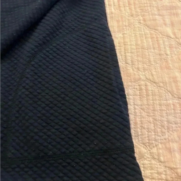 Women's Talbot's Quilted Pullover Size Large - Picture 3 of 3